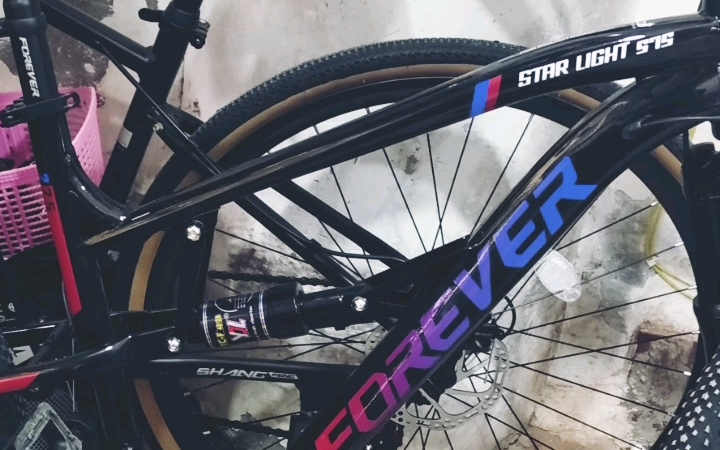 千里达品牌山地自行车正在热卖中了