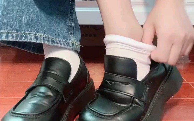 白袜加小皮鞋真的yyds