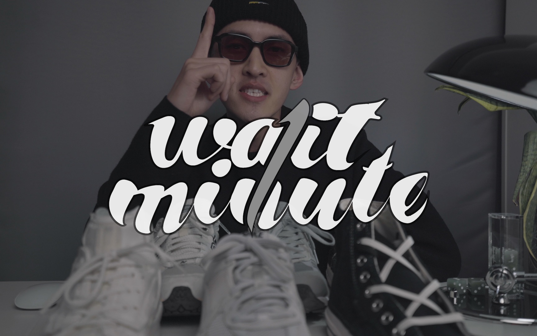 wait a minute, 难道2020年就只有黑白灰吗?