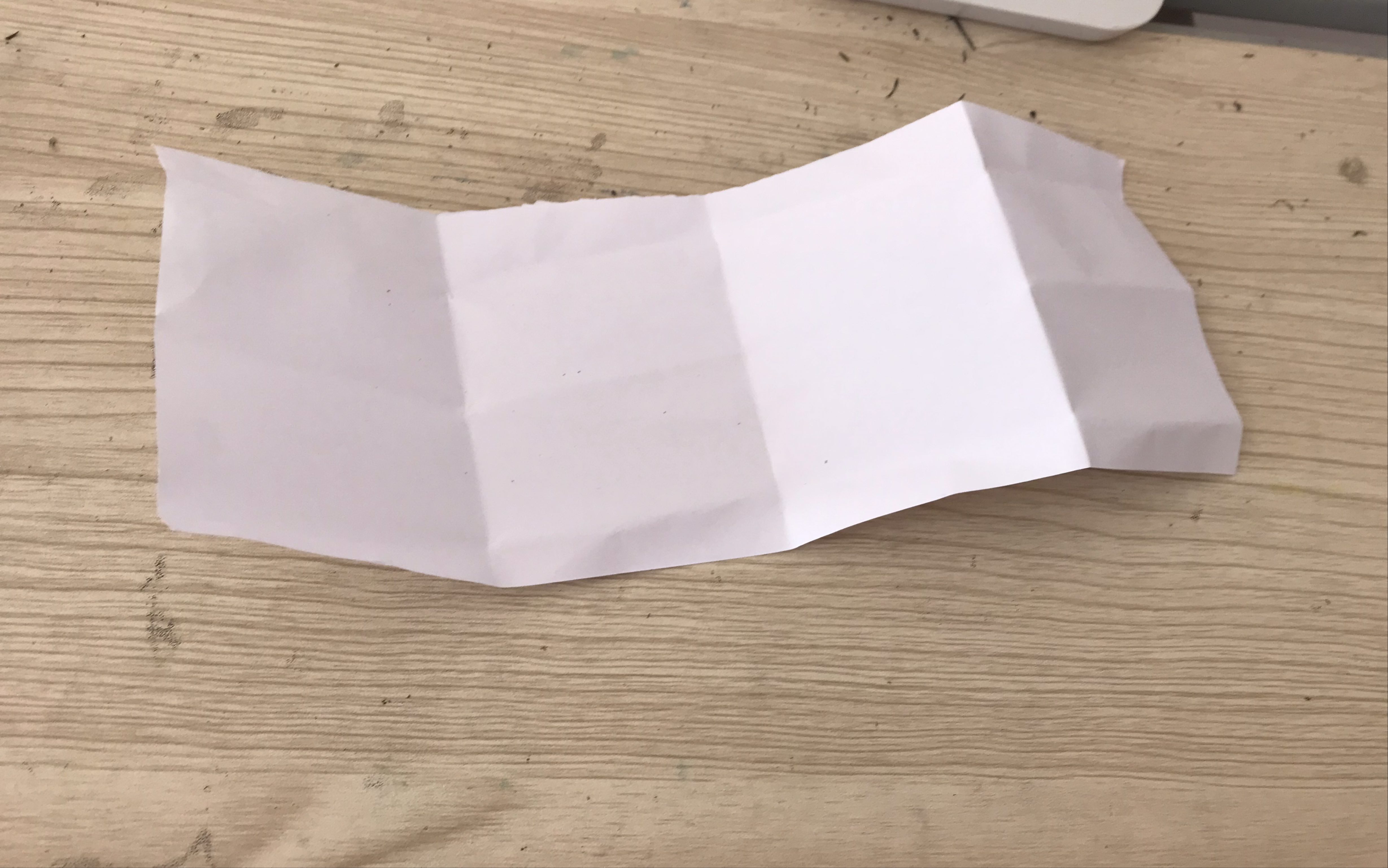 四尺对开的纸四个格子和七个格子的折法