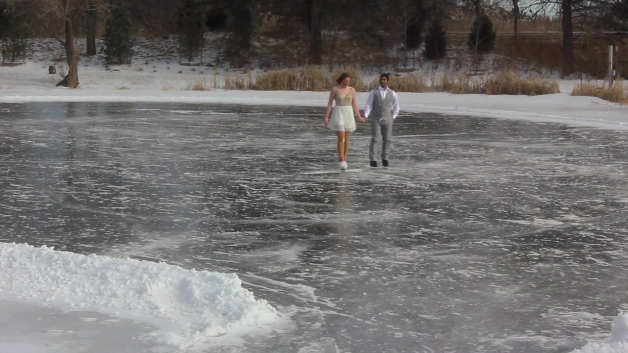 Figure Skating 室外湖泊上的婚礼彩排.玉骨那愁瘴雾,冰姿自有仙风.哔哩哔哩bilibili