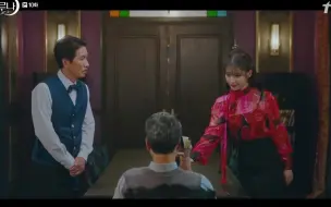 Descargar video: 会长要把孙女（雪莉客串）托付给灿成 满月在线吃醋 哈哈哈