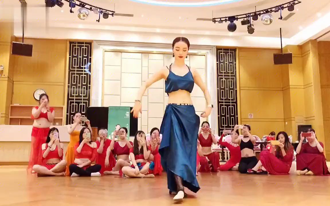 肚皮舞:宁佐寒老师最新编舞小组合