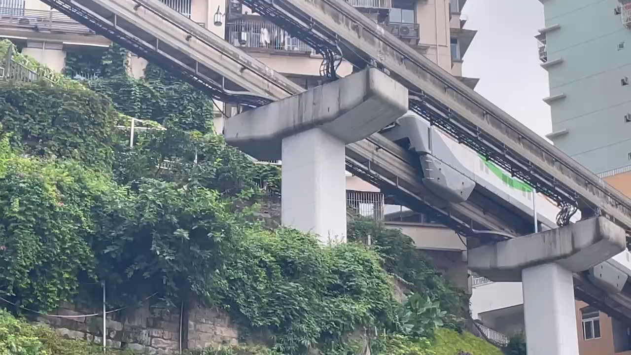 重庆轻轨拍车二