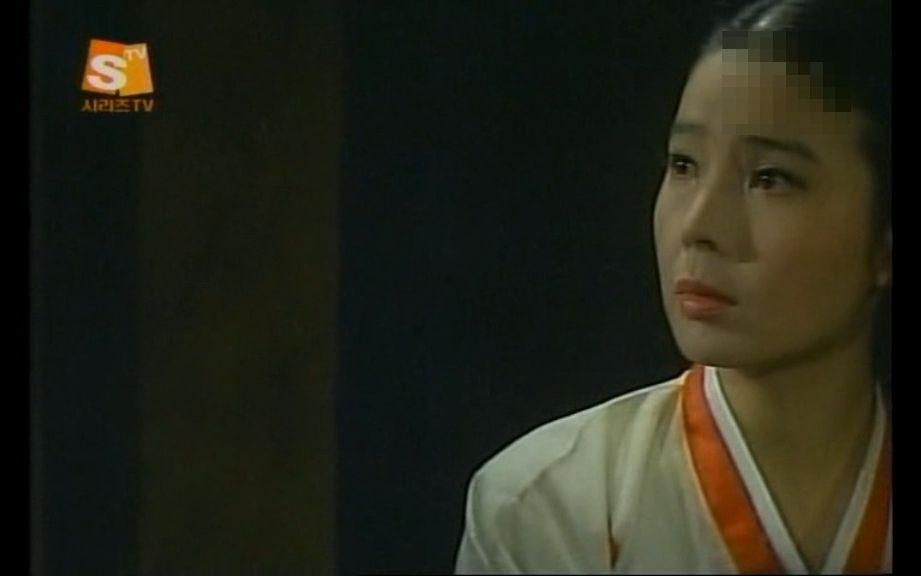 尹静姬 宫女(1972)又名:A Court Lady 油(1301)韩国电影 申荣均/朴魯植/全洋子/都琴峰等在里面都有精彩表现!哔哩哔哩bilibili