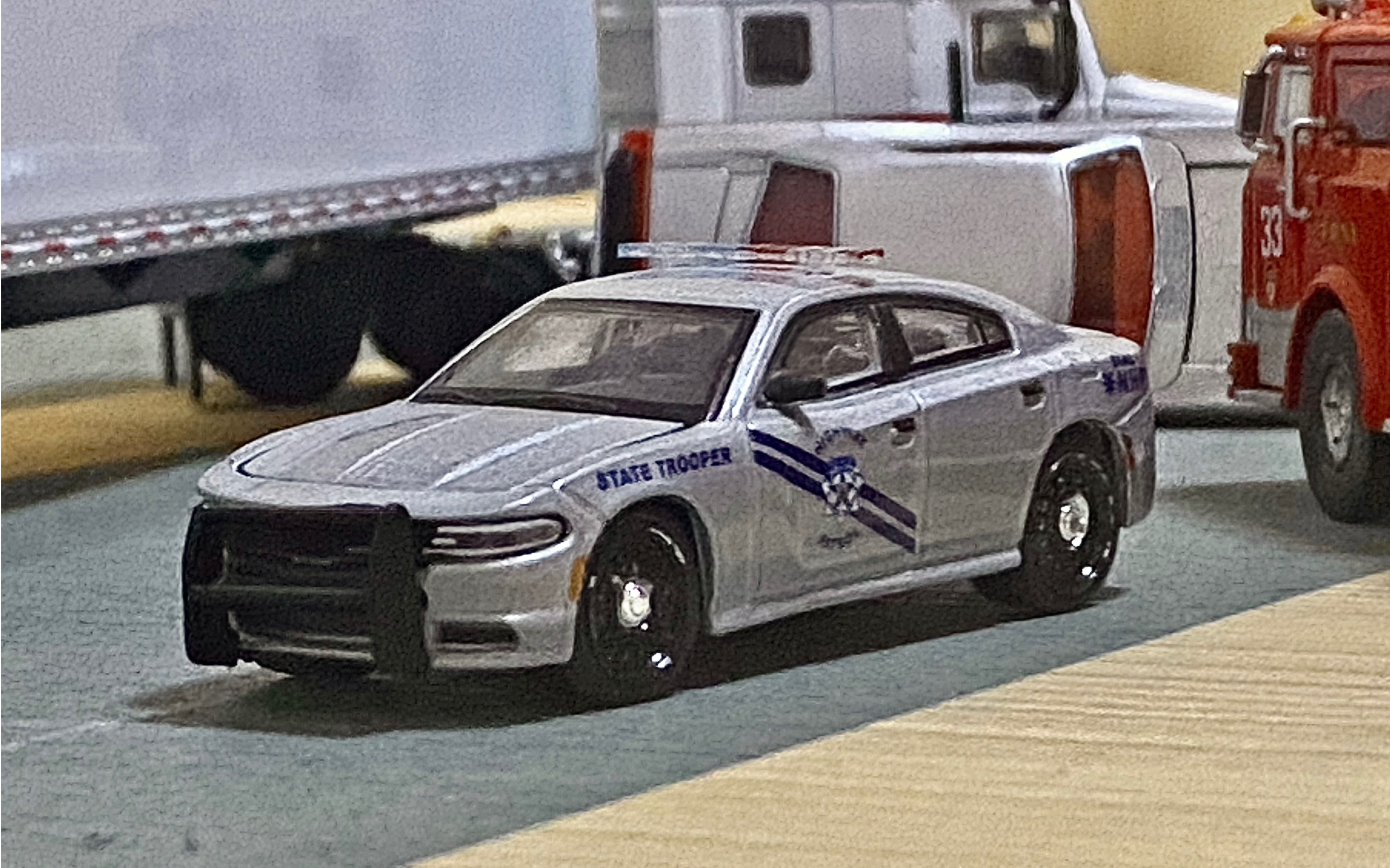 2016款道奇charger战马 内华达州警涂装 【绿光模型展示】