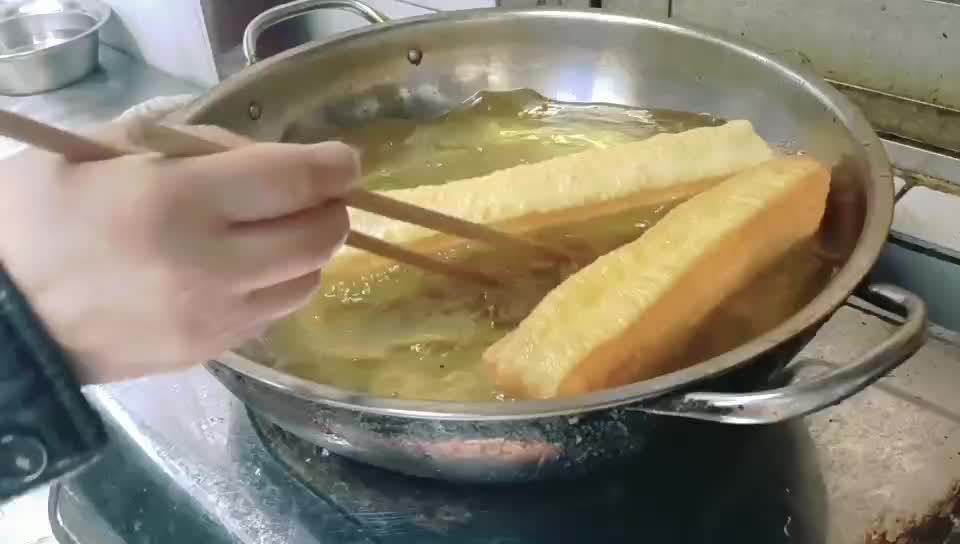 香酥油条技术培训班哪里比较正宗?蜀味缘餐饮培训学校比较好哔哩哔哩bilibili