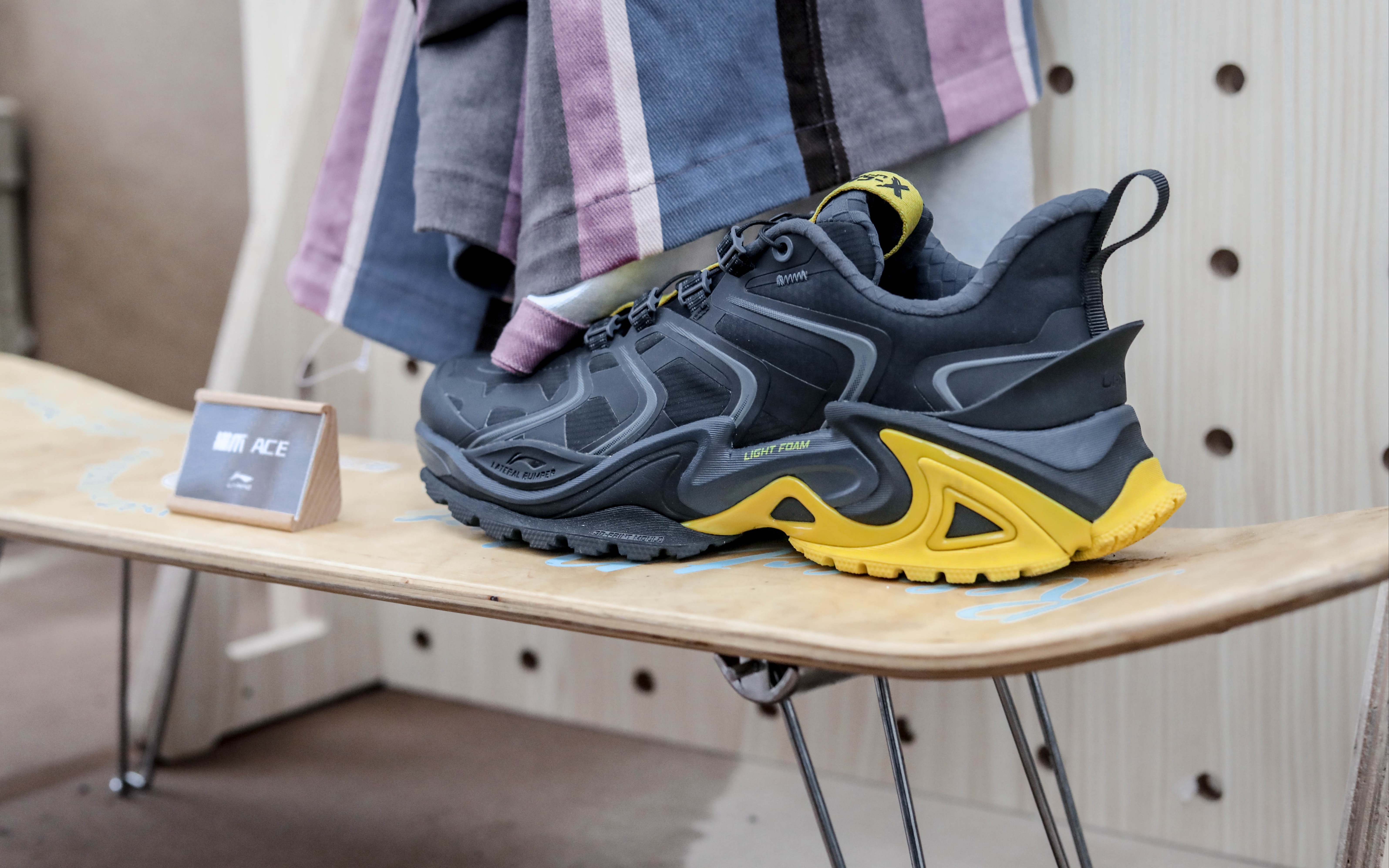 极速开箱79:李宁猫爪 ace