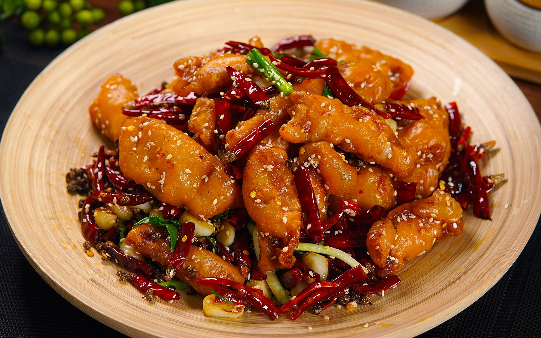 很多人没吃过的麻辣小酥肉,外酥里嫩,又麻又辣嚼起来真香