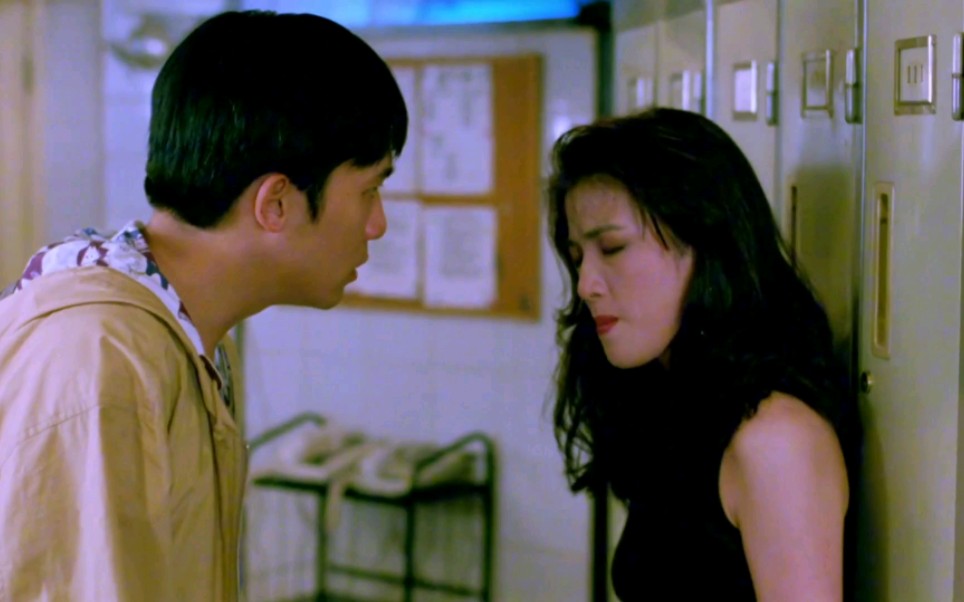 不求上进颓废青年&人美心善公关女友