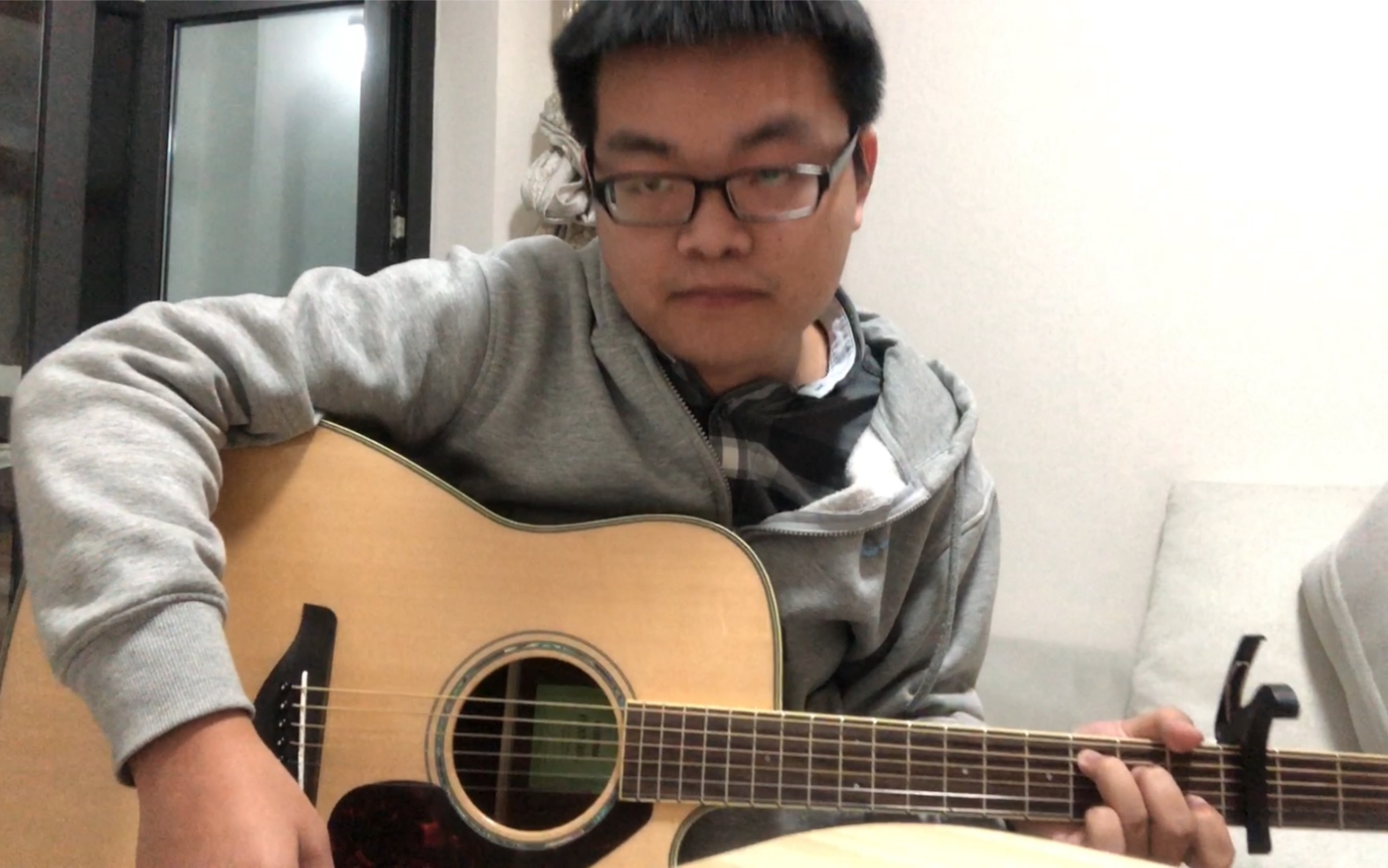 桥边姑娘-新手吉他弹唱-15634125万能套路和弦_哔哩哔哩_bilibili