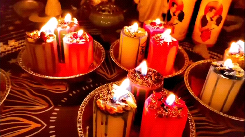 点灯祈福传递正能量