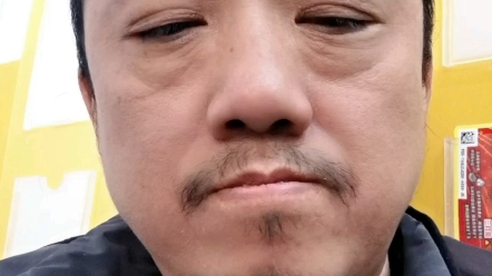 b450版m2接口就一个,再装一个m2扩容.(丑男人视频)2