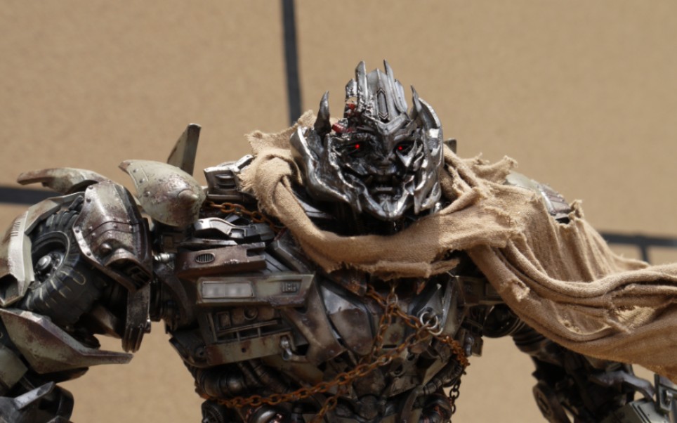 锈迹斑斑的魅力——dmk比例油罐威震天重涂展示