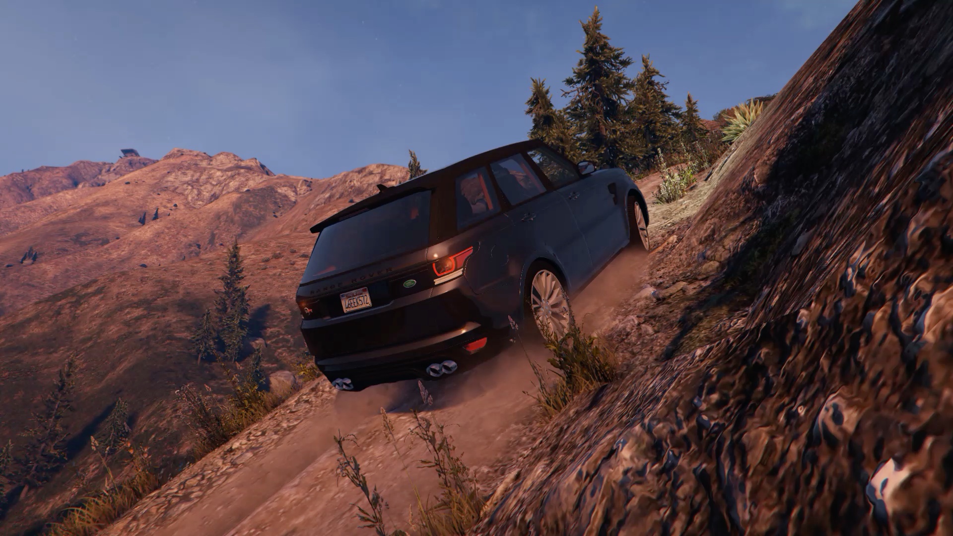 gta5富兰克林今天开着路虎揽胜运动版上c山,下一个视频发c山自行车