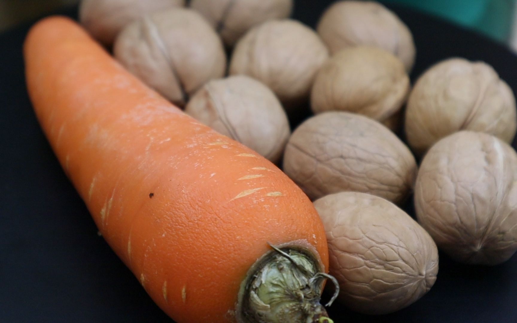 胡萝卜加核桃,香甜爽口补营养,身高蹭蹭往上跳