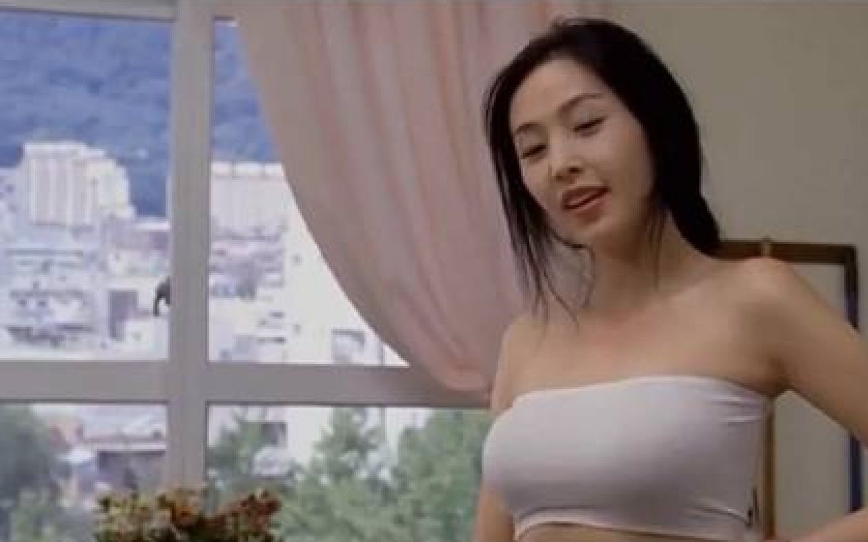 小伙子艳福不浅啊！