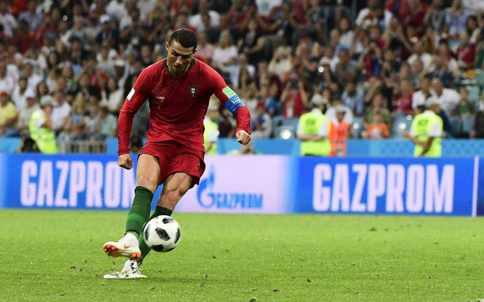 c罗职业生涯迄今65记任意球破门全记录(截止2020年9月)