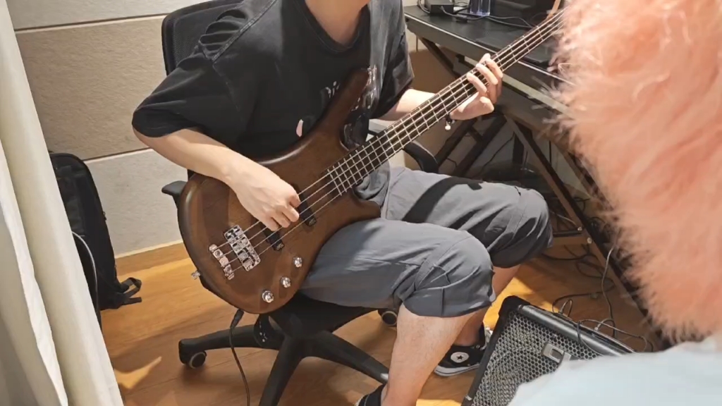 贝斯 #贝斯教学 #贝斯演奏 这是一个小干货