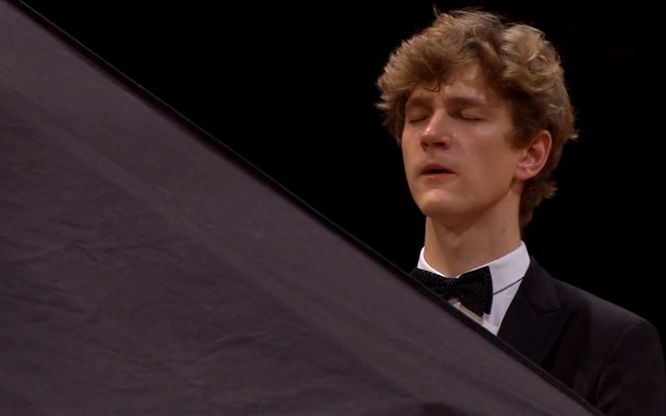 [图]肖邦《降E大调夜曲》Chopin Nocturne No.2 in E flat major Op.9/2 Jan Lisiecki