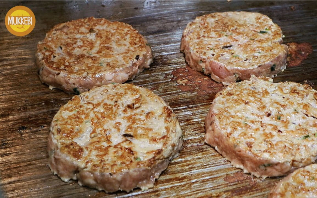 【mukkebi搬运】议政府牛肉饼|韩国街头美食|深夜食堂