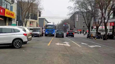 石家庄市庄城中村改造,市庄路(中华大街至红军大街)道路工程半幅完成即将通车,将有效助力北站片区城市更新项目,推动石家庄北站南部通道快速通达...