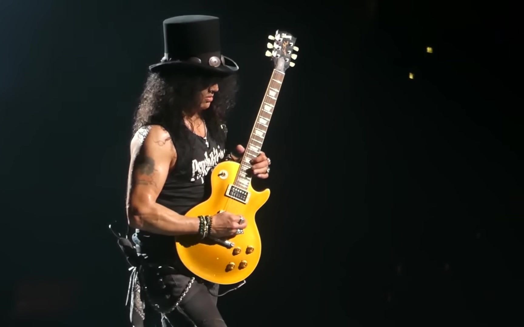 [图]Slash-'johnny b goode solo 一把大G就可以让全场10万人倾倒 2017年