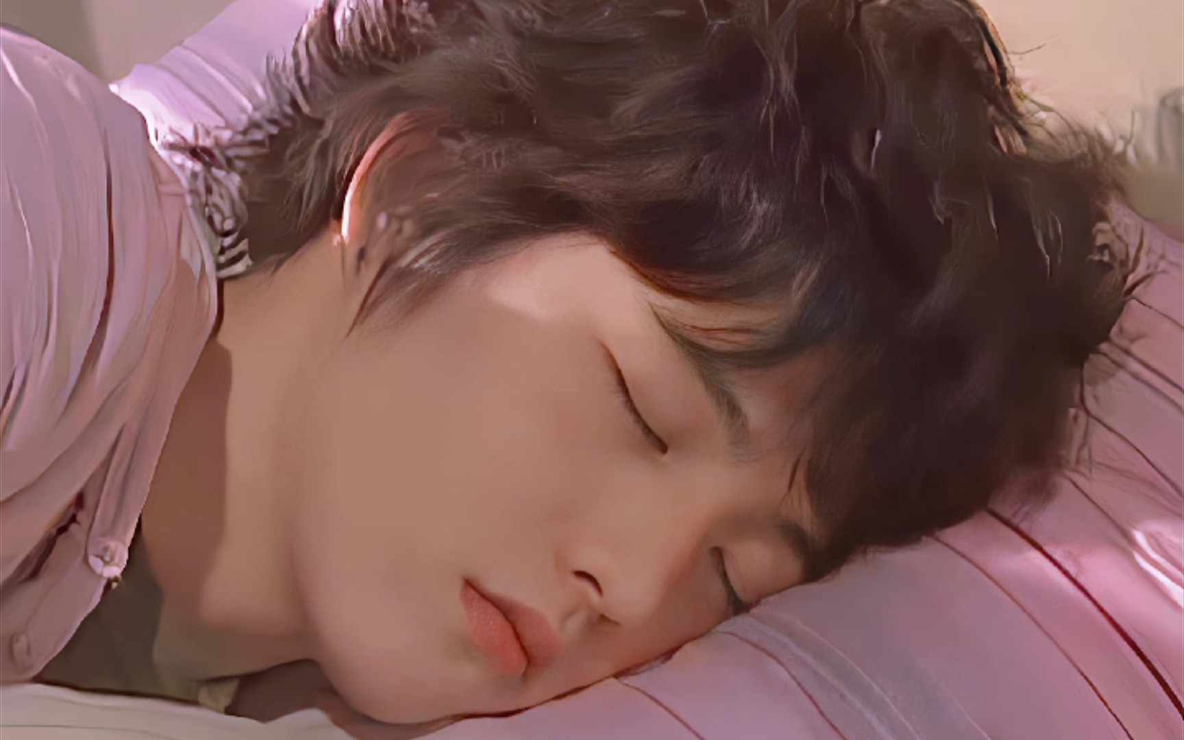 这不就是小说里的软萌omega嘛他真的太漂亮了