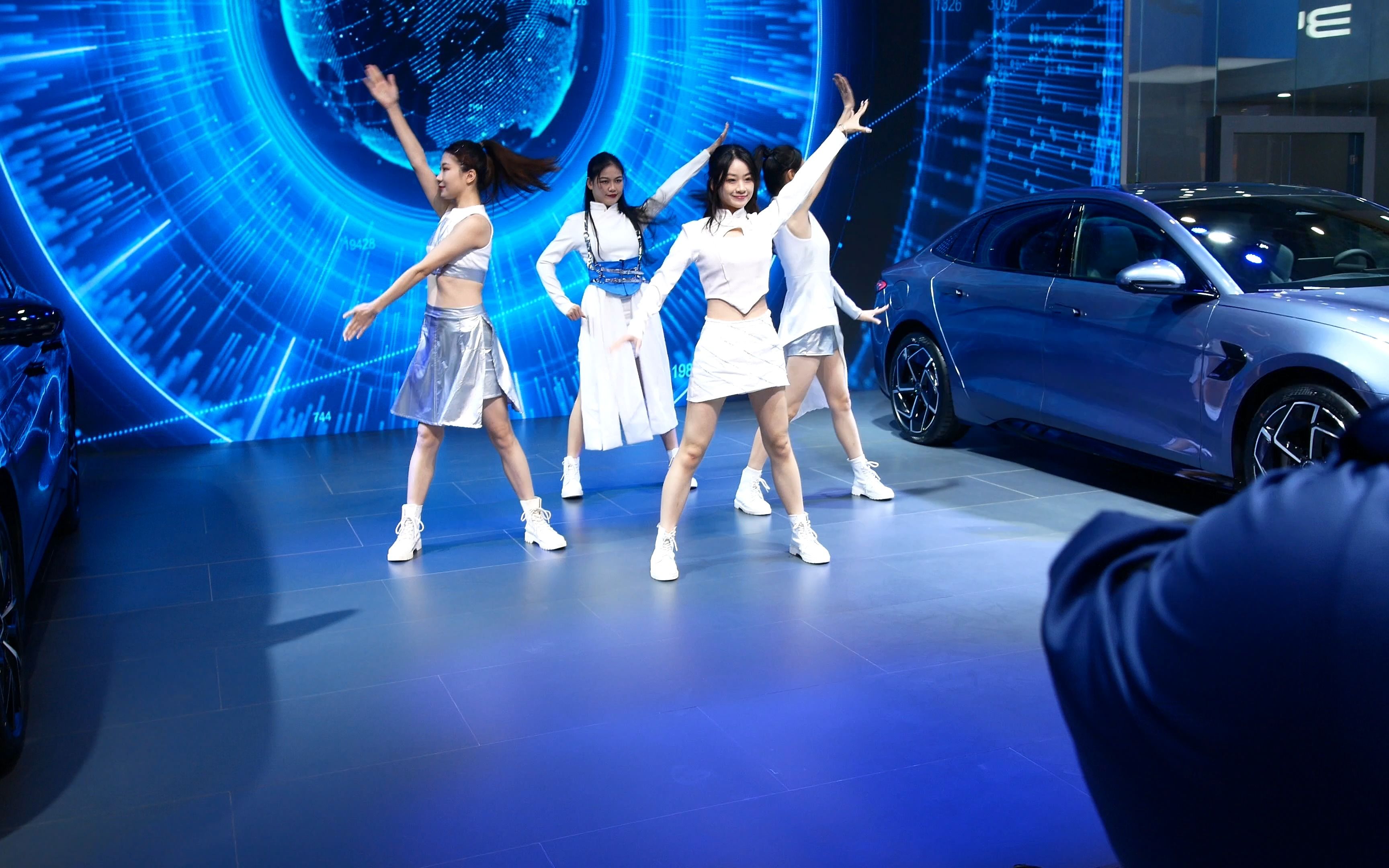 2022佛山车展-比亚迪表演_哔哩哔哩_bilibili
