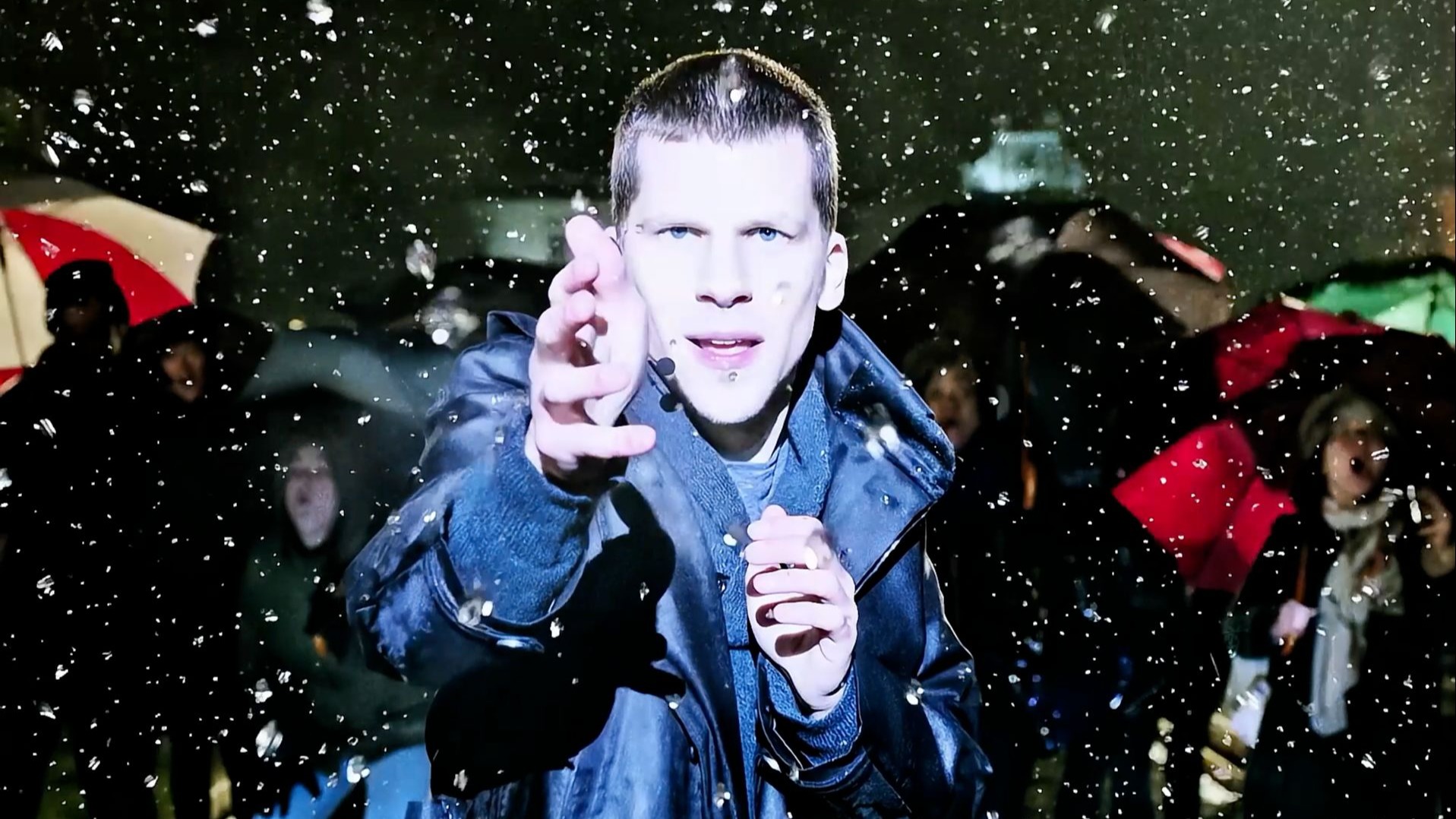 《惊天魔盗团3》观影前瞻，万字重温《惊天魔盗团》12两部，天王杰伦客串，当魔术师变身侠盗，剧情无限翻转的悬疑爽片。