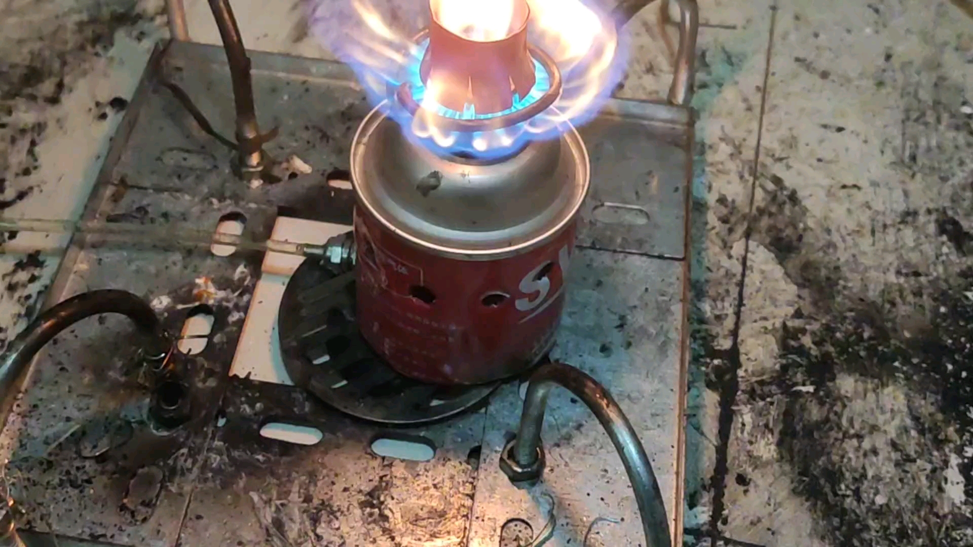 自制烧废机油取暖炉图片
