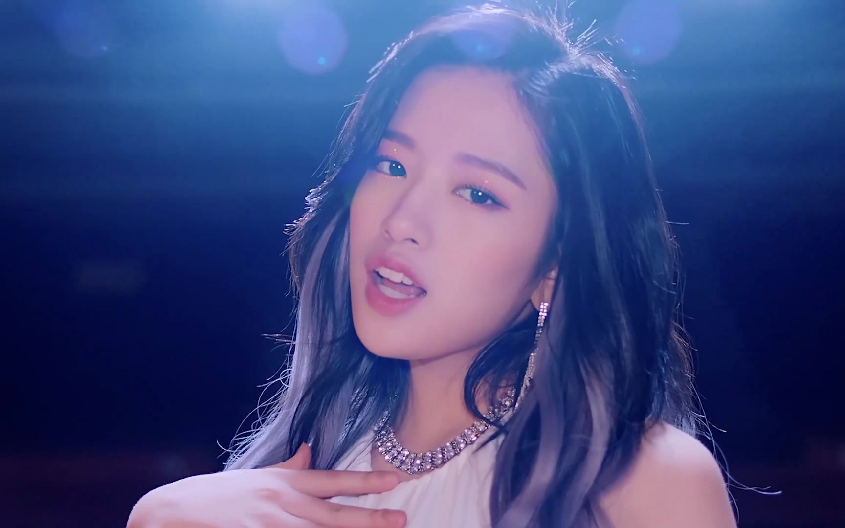 izone-panorama mv-4k