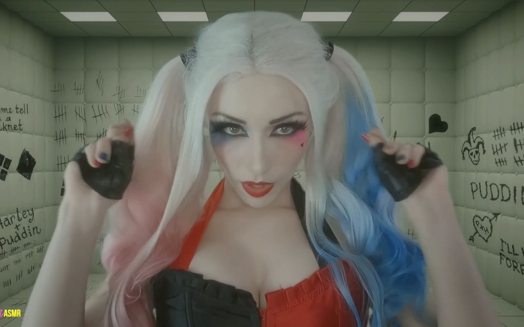 [图]【ASMR】Harley Quinn + Puddin = 疯狂的爱！如果你是我的布丁，我就是你的哈莉