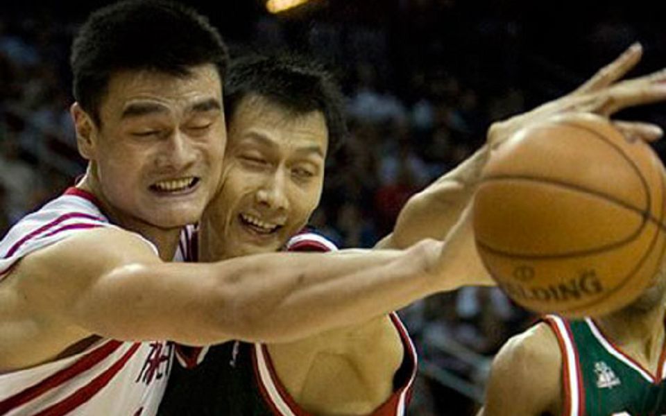 笑到肚子疼!民间篮球搞笑失误大合集