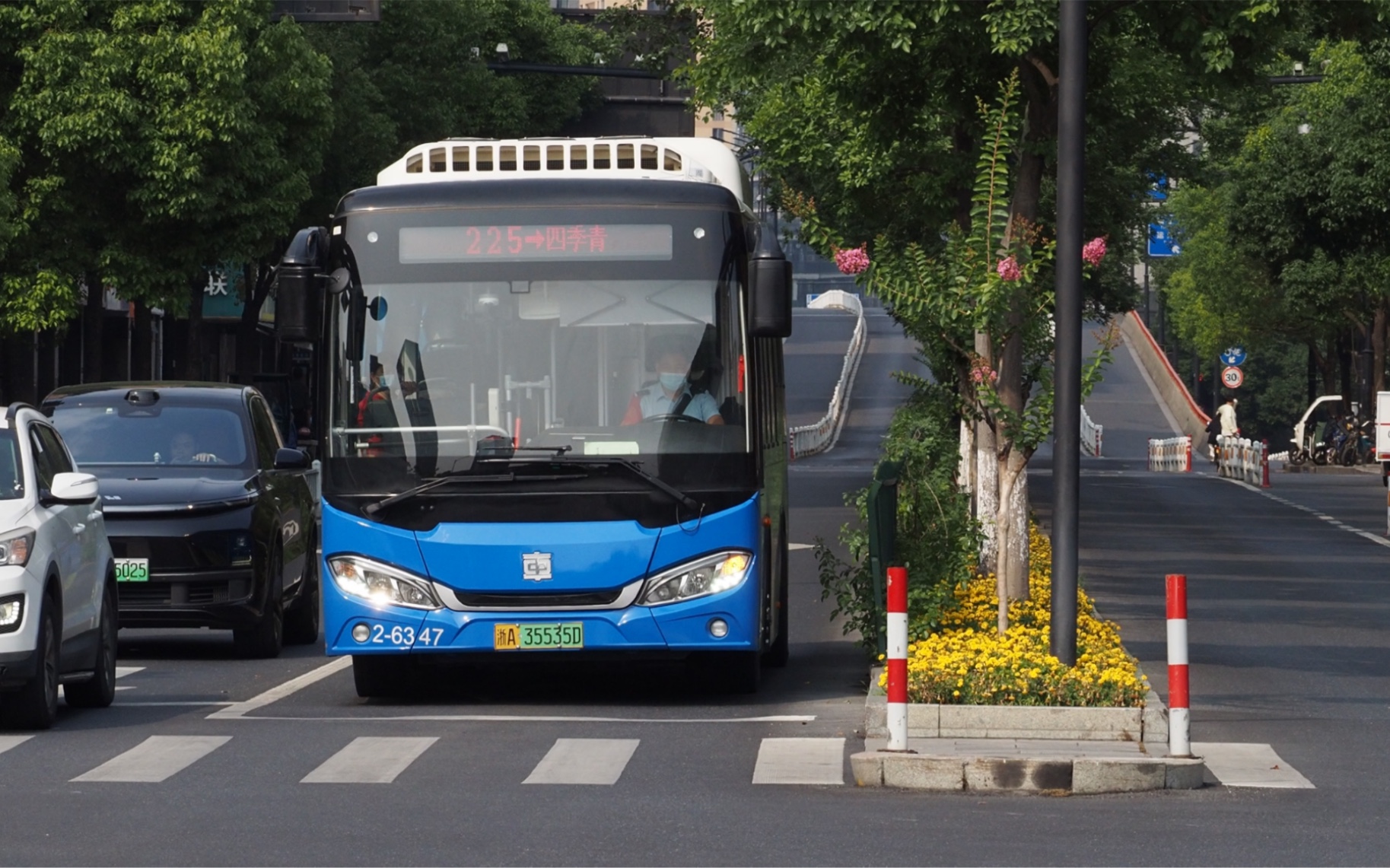 【杭州公交】225路一踏中车开往四季青
