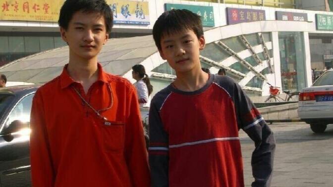 【快乐星球】乐乐和艾克的牛吃草梗