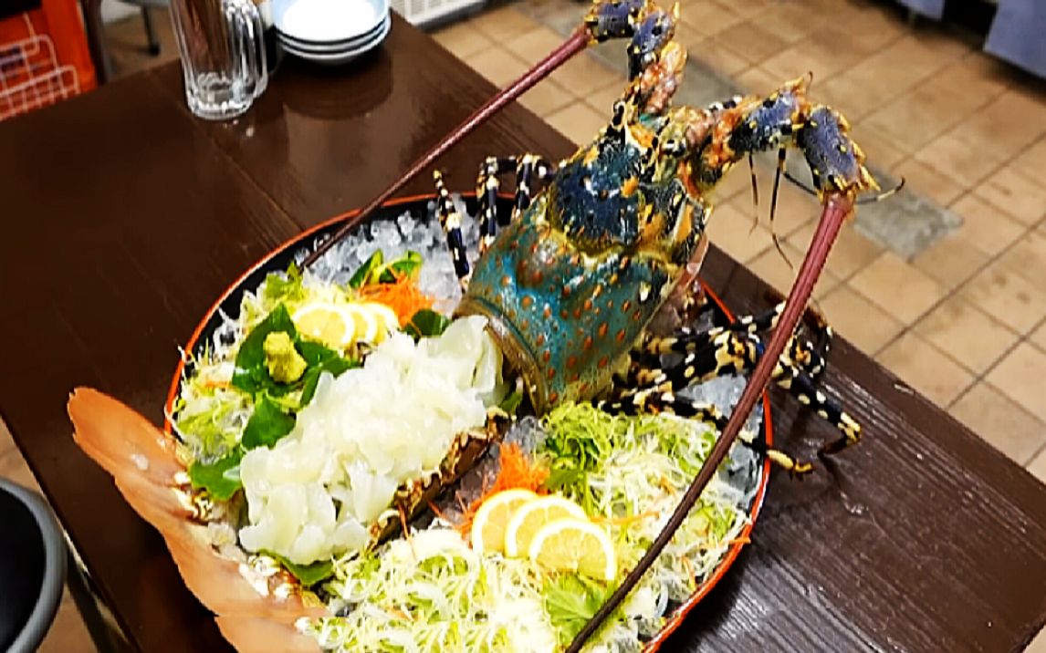 吃一口蹲五年,价值不菲的中华锦绣龙虾