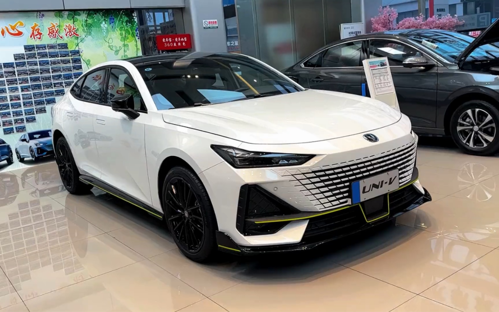 有没有觉得月光白很好看#长安univ