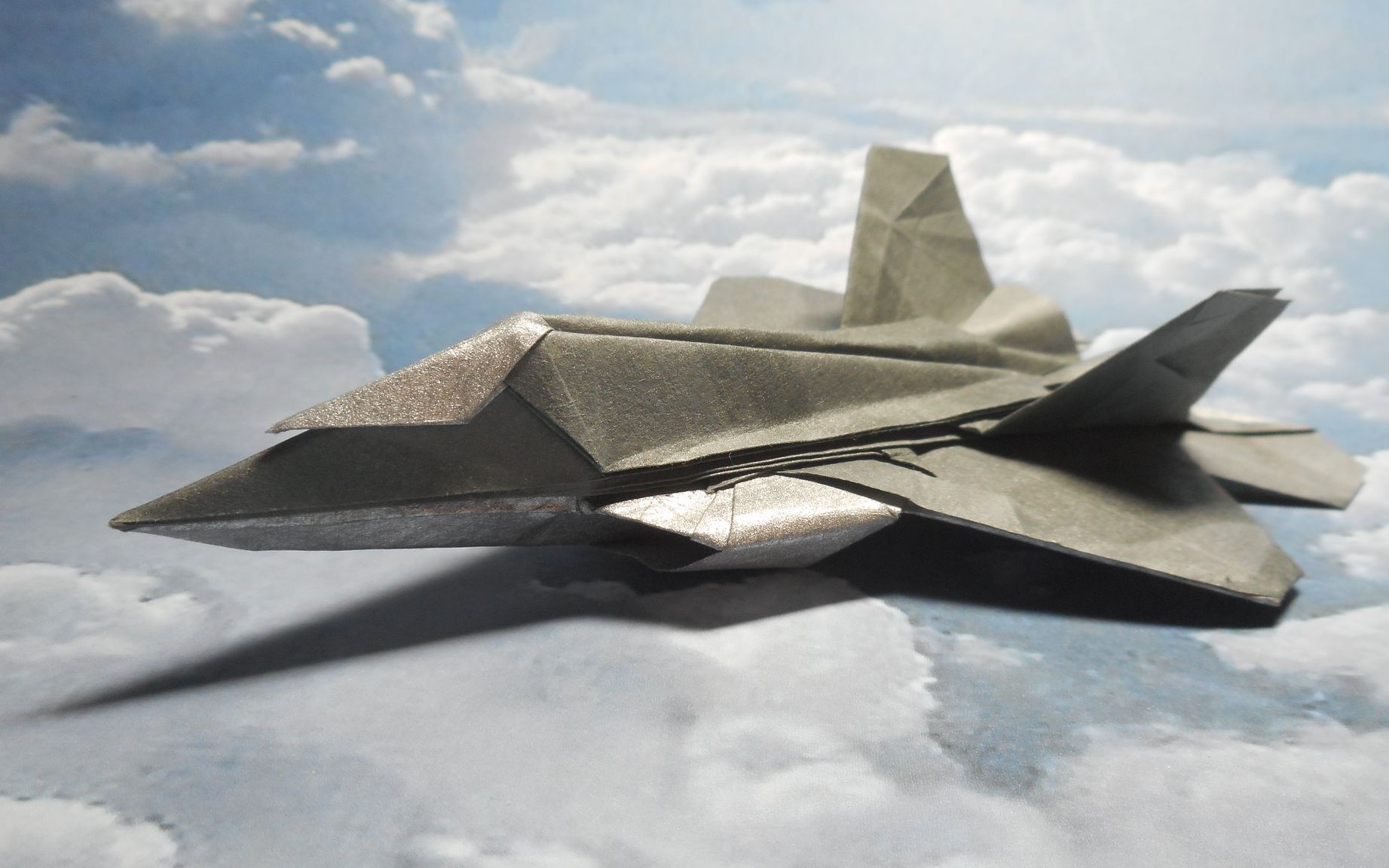 最快的纸飞机 战斗机图片
