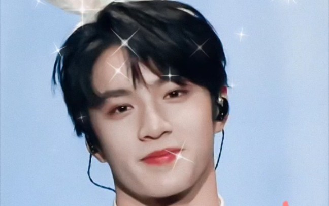 【刘耀文】一周年演唱会energetic yes or yes的reaction    文哥的