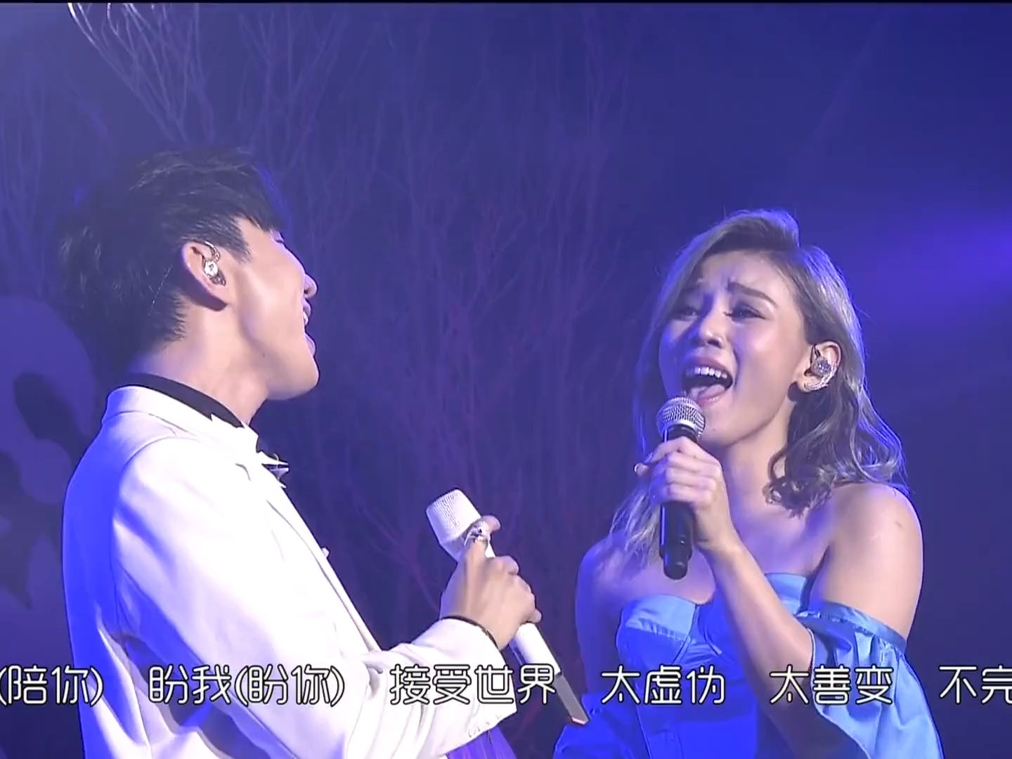 【珍藏】李佳薇,林俊杰 - 手心的薔薇 - 2016李佳薇新歌演唱会 4k高清