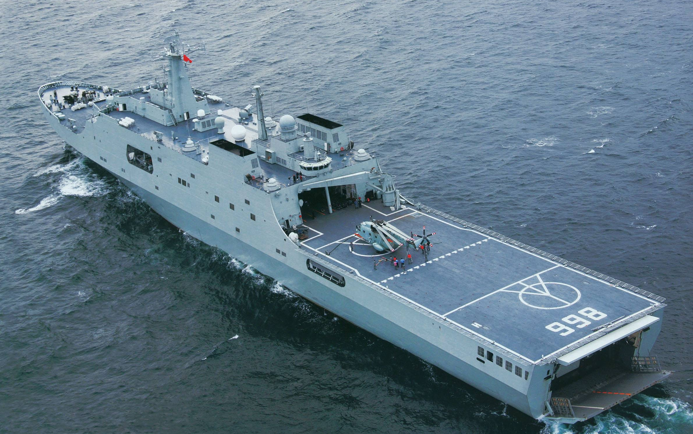 com/video/av5968114/ 071型,昆仑山级船坞登陆舰,是中国人民解放
