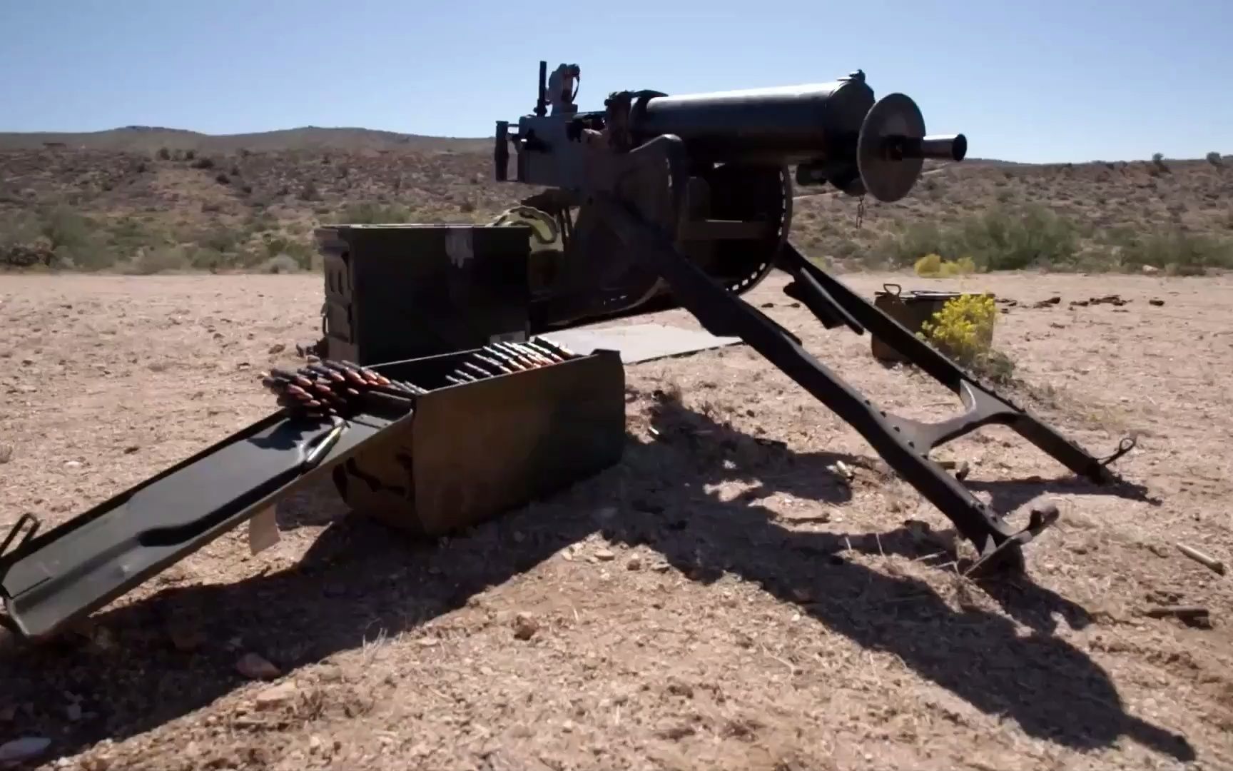 最早的自动机枪,原版马克沁机枪实弹射击