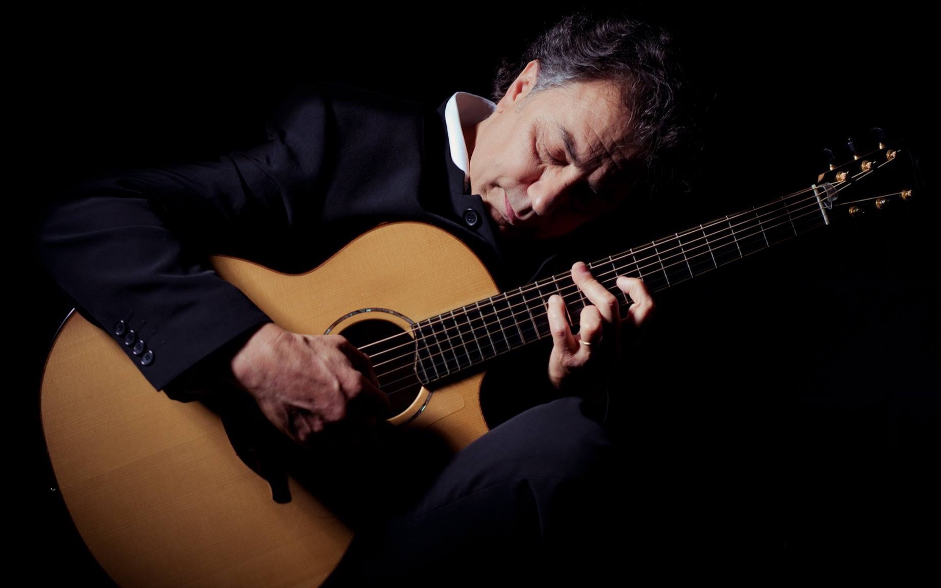 pierre bensusan - the alchemist @ guitarmessenger.
