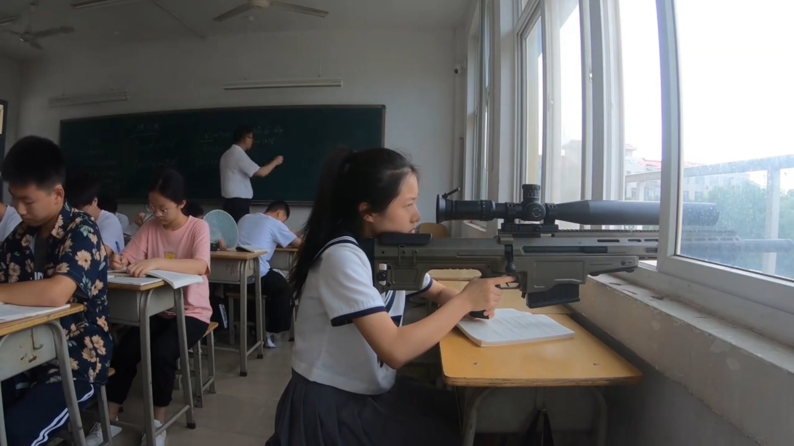 上课不准玩手机