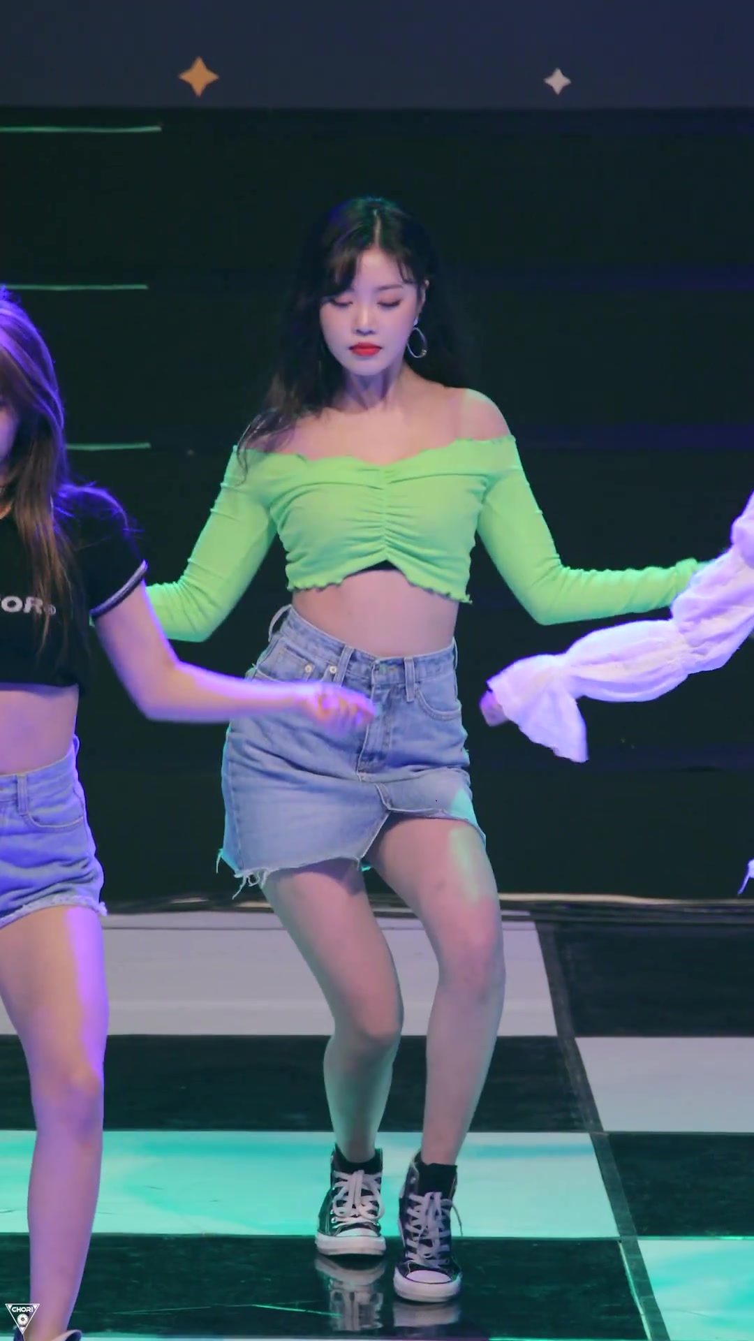 最新现场饭拍韩国女团(g)i-dle美女性感火辣热舞