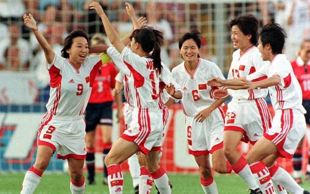 中国足球里世界冠军最近的一次,回顾1999女足世界杯,美国女足—中国