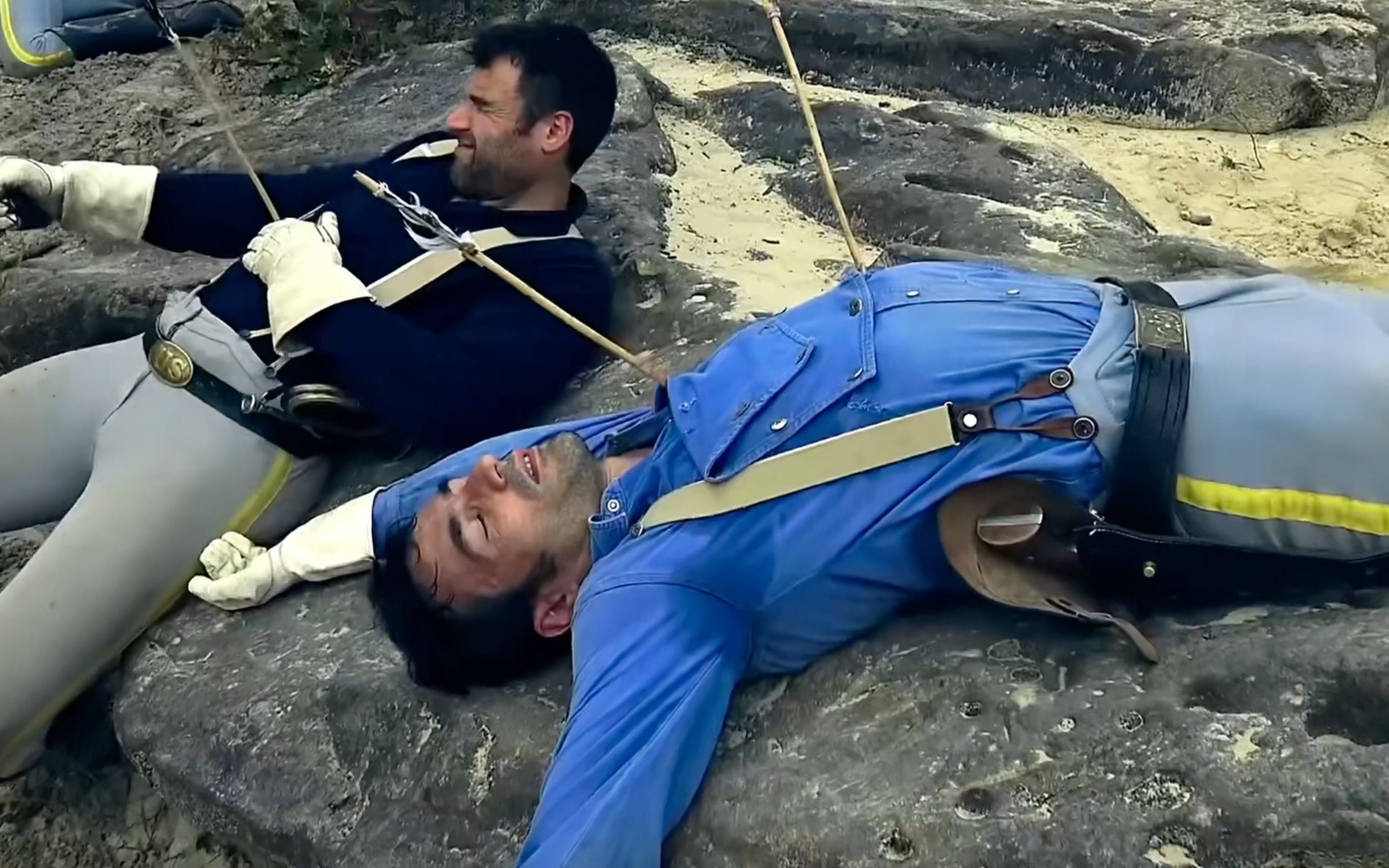 【见评论区】帅气马靴士兵中箭 帅哥中弹 帅哥被杀倒地吐血_哔哩哔哩