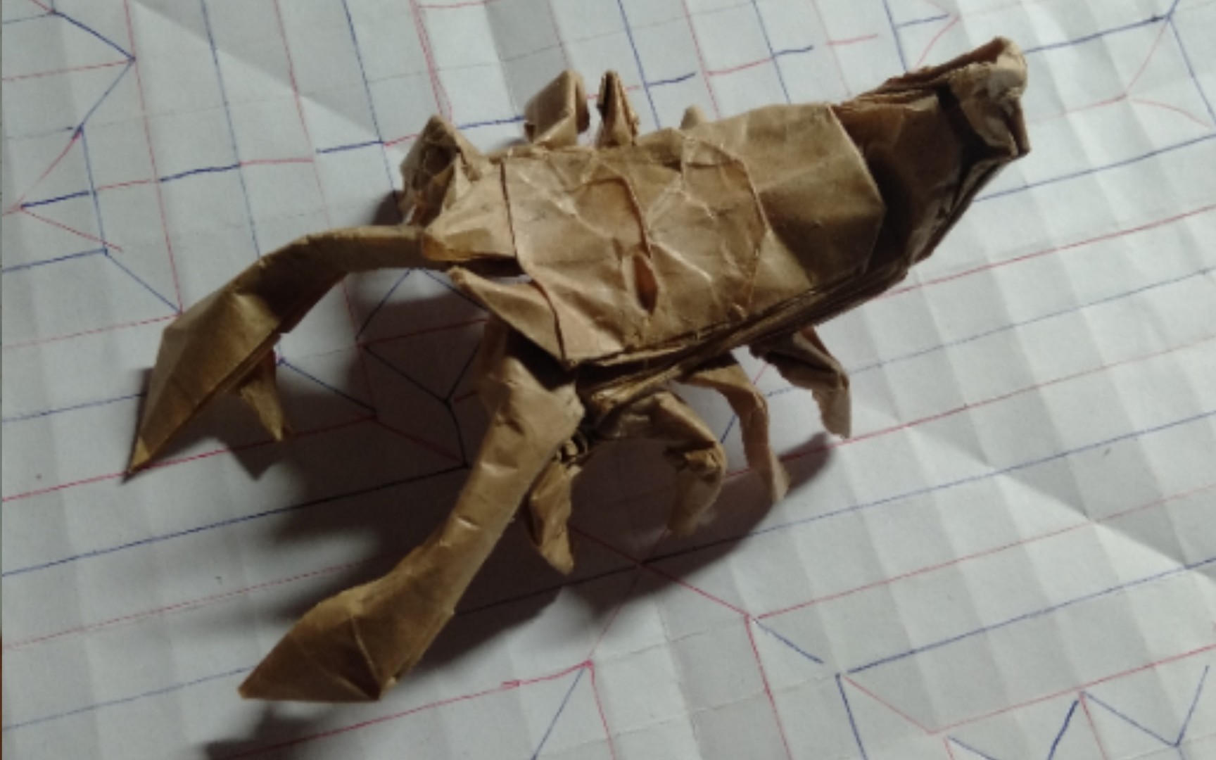 用纸折一个手办蝎子图片