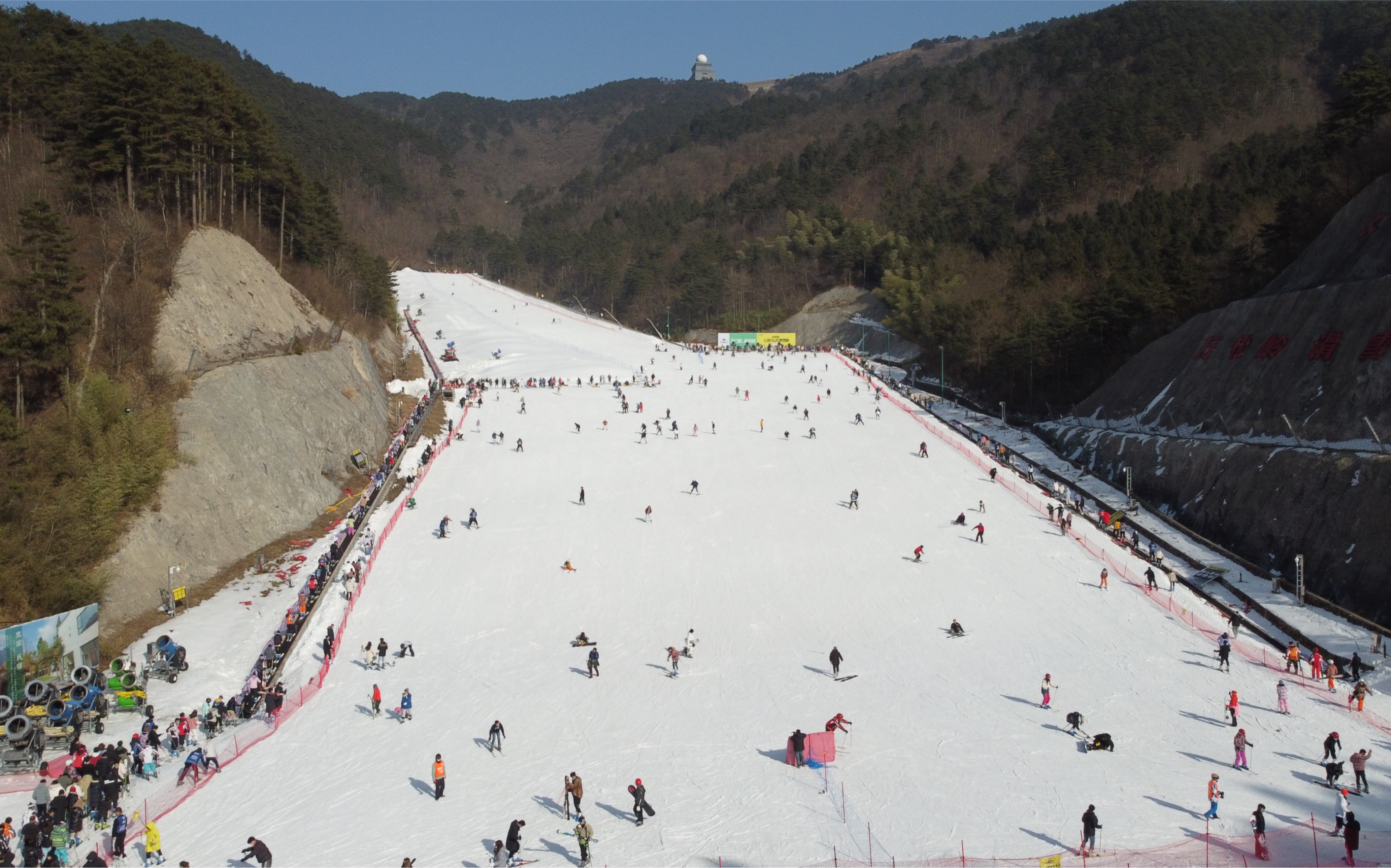 浙江大明山滑雪场图片